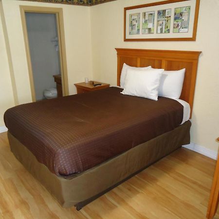 Budget Inn Lawton Buitenkant foto